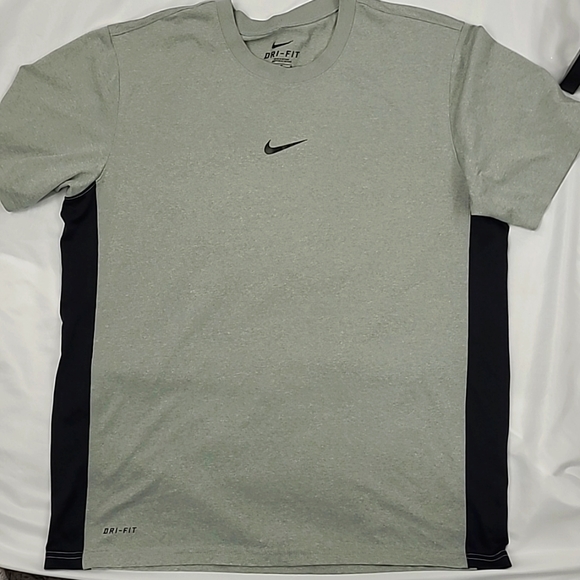 Nike Other - {Nike} Shirt Dri Fit